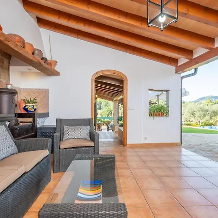 Reynes Villa