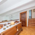 Reynes Villa *